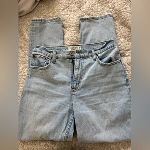 The 90s slim straight ultra high rise jeans